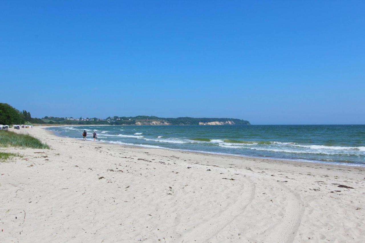 Strandnahe Rex Rugia Fewo: Terrasse und Ahoi Erlebnisbad Lobbe Exterior photo